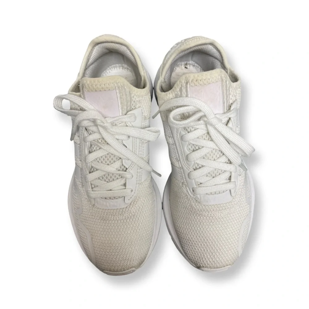 Adidas Athletic Sneakers Women’s 6 - Picture 5 of 13